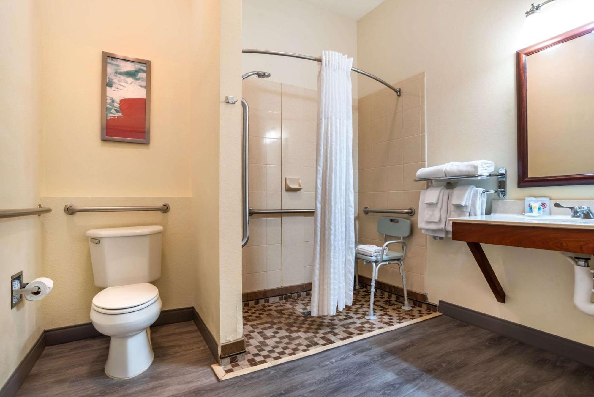 Comfort Inn&Suites Crestview Extérieur photo